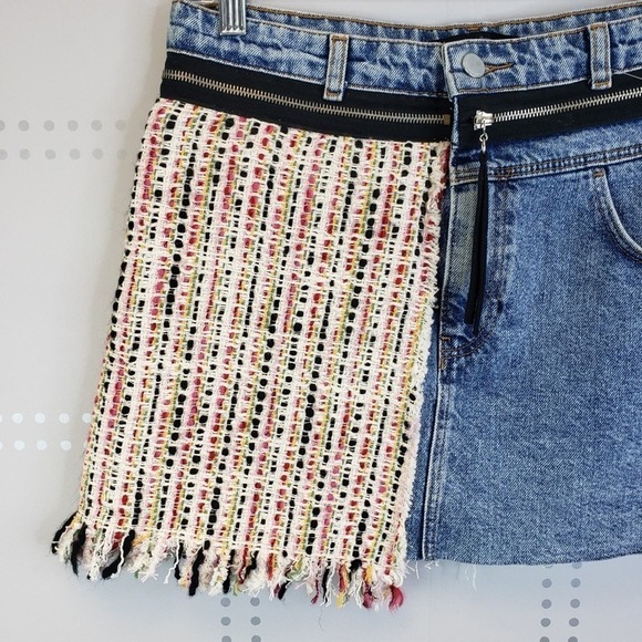 Zara Trafaluc Denimwear Mini Skirt with Zipper and Woven Detailing SZ M - Picture 2 of 5